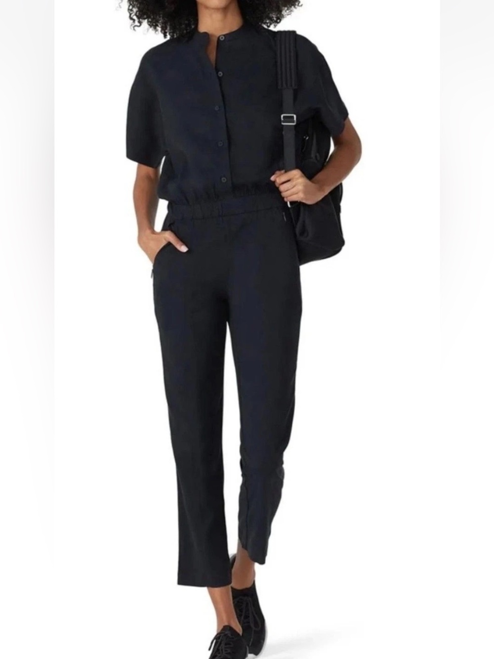Lululemon Perfectly Poised Jumpsuit
Black Size 4 Casual Athleisure.       B